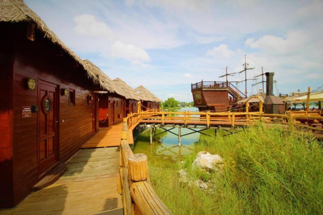 Overwater Cottage - Slovak Tahiti, Senec Eksteriør bilde